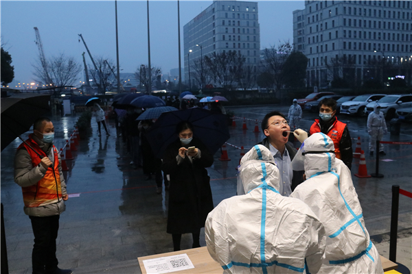 爱情岛论坛
创业大厦职工有序排队开展核酸检测.jpg